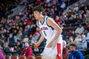 媒体人：崔永熙在复出之初应该谨慎些 防止膝关节过度扭曲或翻转